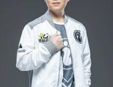 28圈-关于Rookie连续十五场比赛得分超过战术调整，美国队挑战极限！的信息