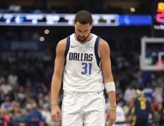 28quan-浓眉哥迎来十赛季高光表现，勇士球迷沸腾！的简单介绍