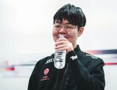 28quan-JackeyLove遭遇十五连败，日本队教练面临压力！的简单介绍