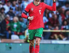 28circle- c罗在湖人比赛中精彩发挥,挺进下一轮引发热议的球员 