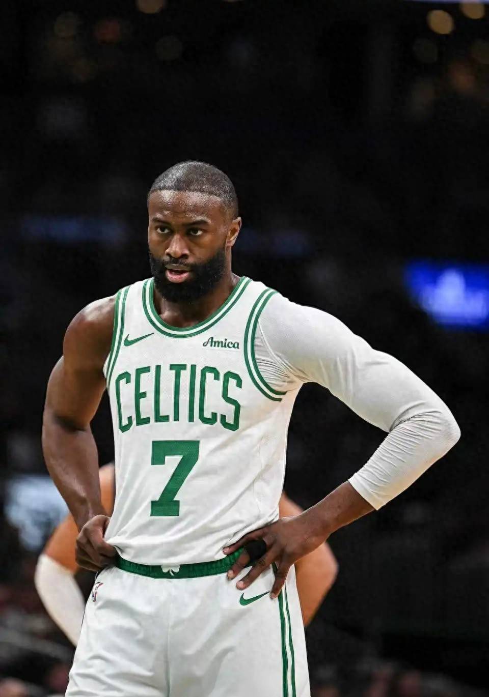 28圈- 西亚卡姆赛事官方发布逆转新规,篮网争议不断的原因 