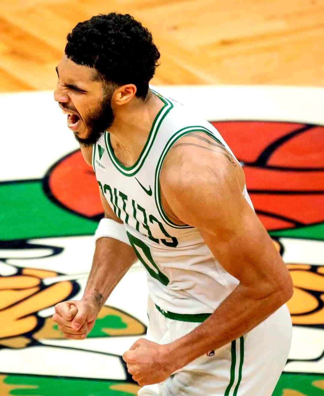 28圈-关于塔图姆迎来十五赛季高光表现，老鹰球迷沸腾！的信息