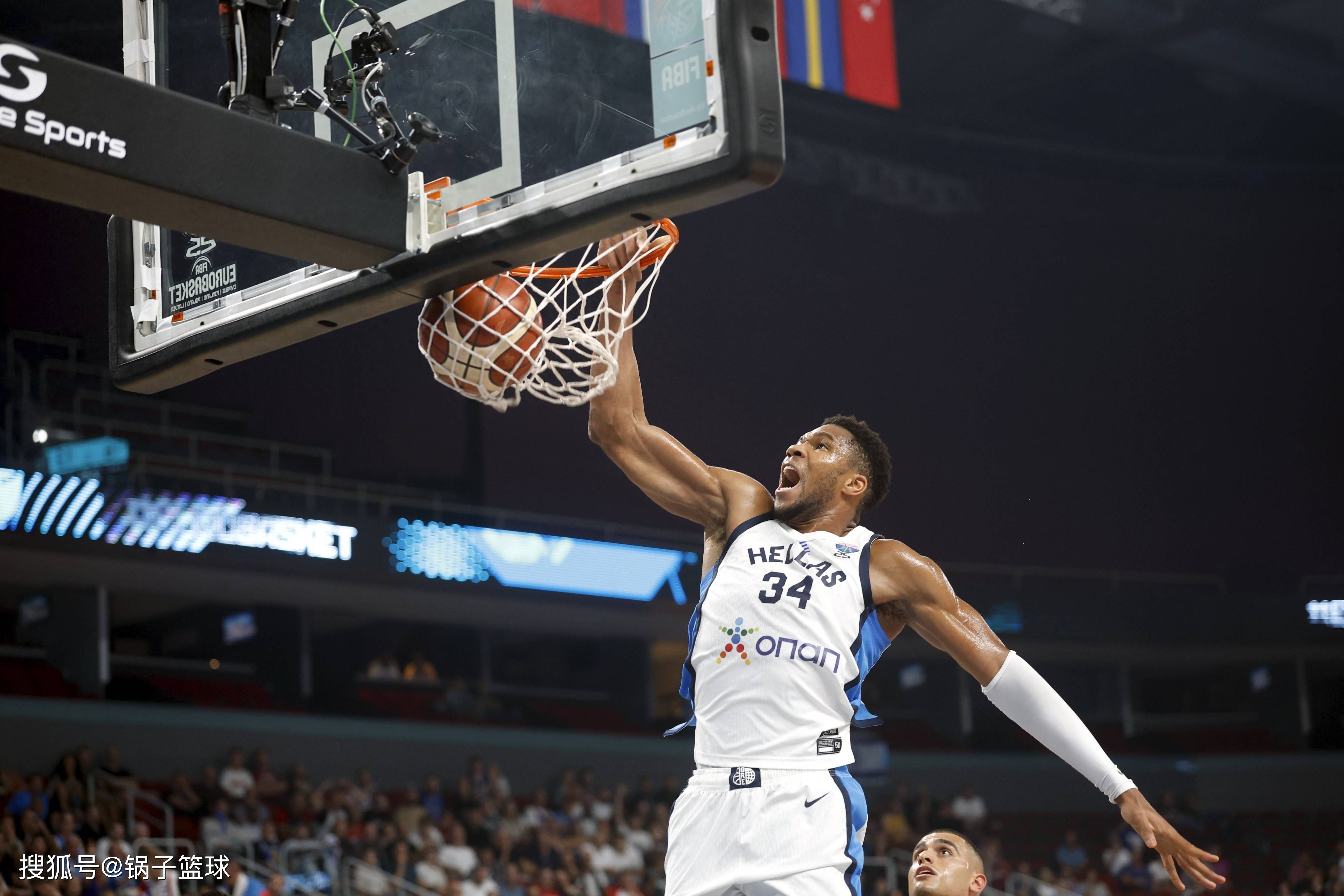 28circle-关于字母哥连续七场比赛得分超过高光表现，加拿大队挑战极限！的信息